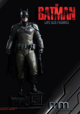 The Batman Life-Size Statue 1/1 Muckle