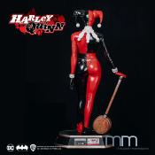 DC Comics Harley Quinn Core 2024 Statue Taille Réelle Muckle